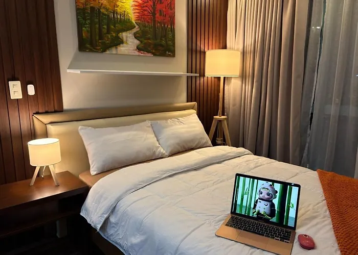 Apartment Elegant Bgc 1br Staycation One Uptown